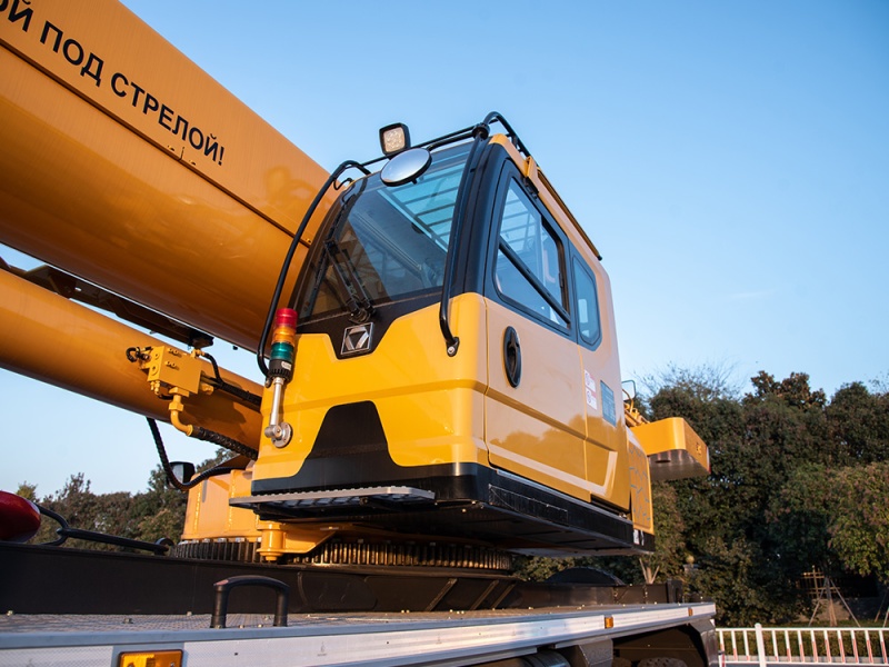 Изображение товара Автокран XCMG XCT70-S1 номер 10