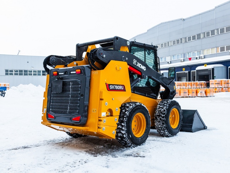 Изображение товара Гусеничный мини-погрузчик XCMG SV790RU номер 4