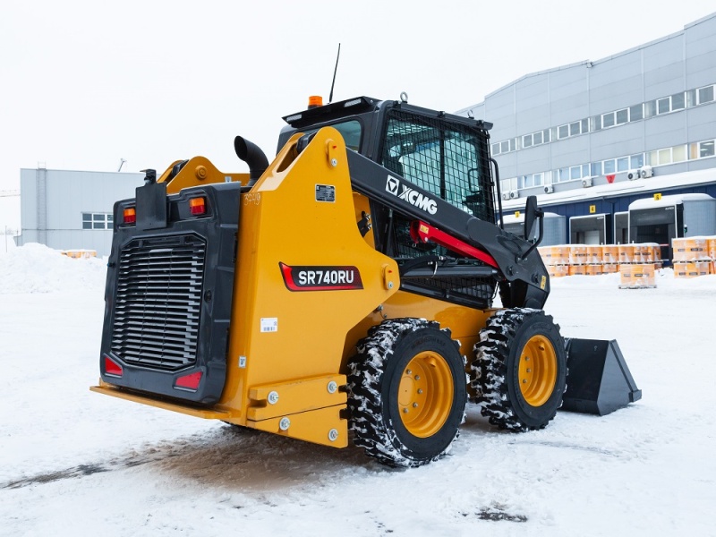 Изображение товара Колёсный мини-погрузчик XCMG SR740RU номер 4