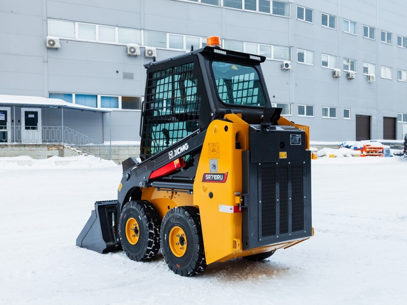 Изображение товара Колёсный мини-погрузчик XCMG SR710RU номер 9