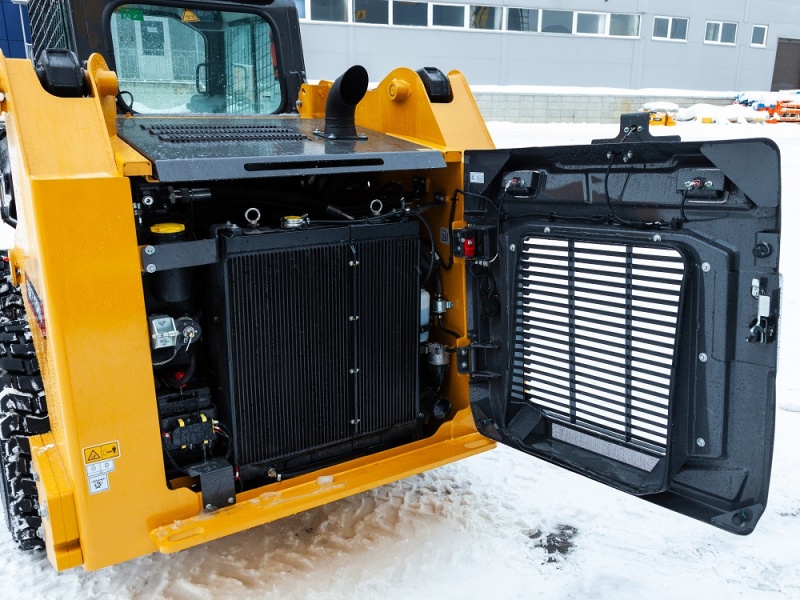 Изображение товара Колёсный мини-погрузчик XCMG SR770RU номер 10