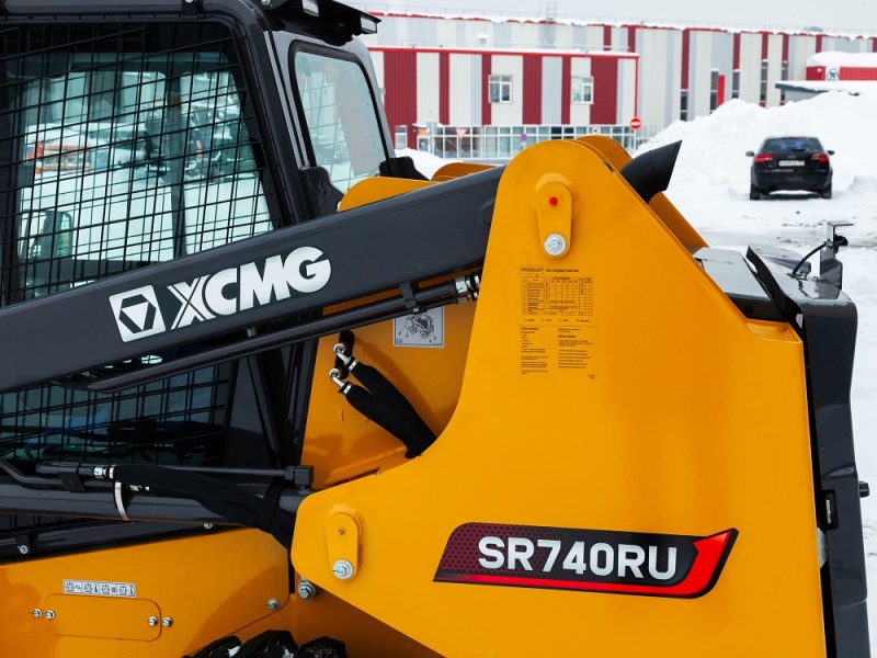 Изображение товара Колёсный мини-погрузчик XCMG SR740RU номер 11